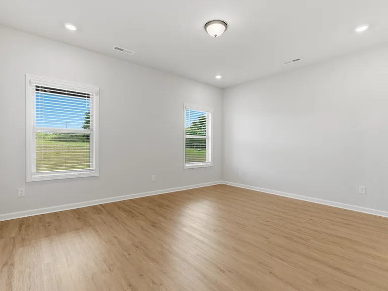 170 Saddle St — Photo 5