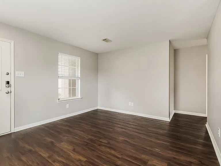 3330 Legends Mill Dr — Photo 16