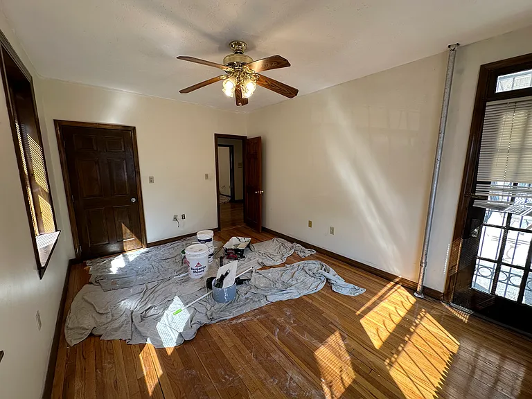 240 Kelton St #4CP — Photo 1