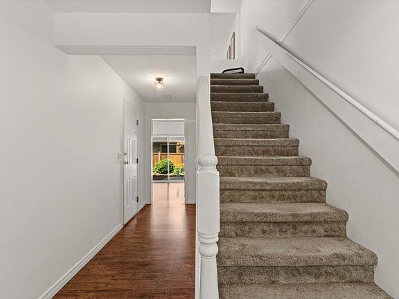 5th image of 45286 Watson Rd #42