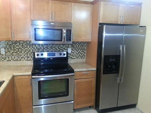 4th image of 3321 Raleigh St #3H