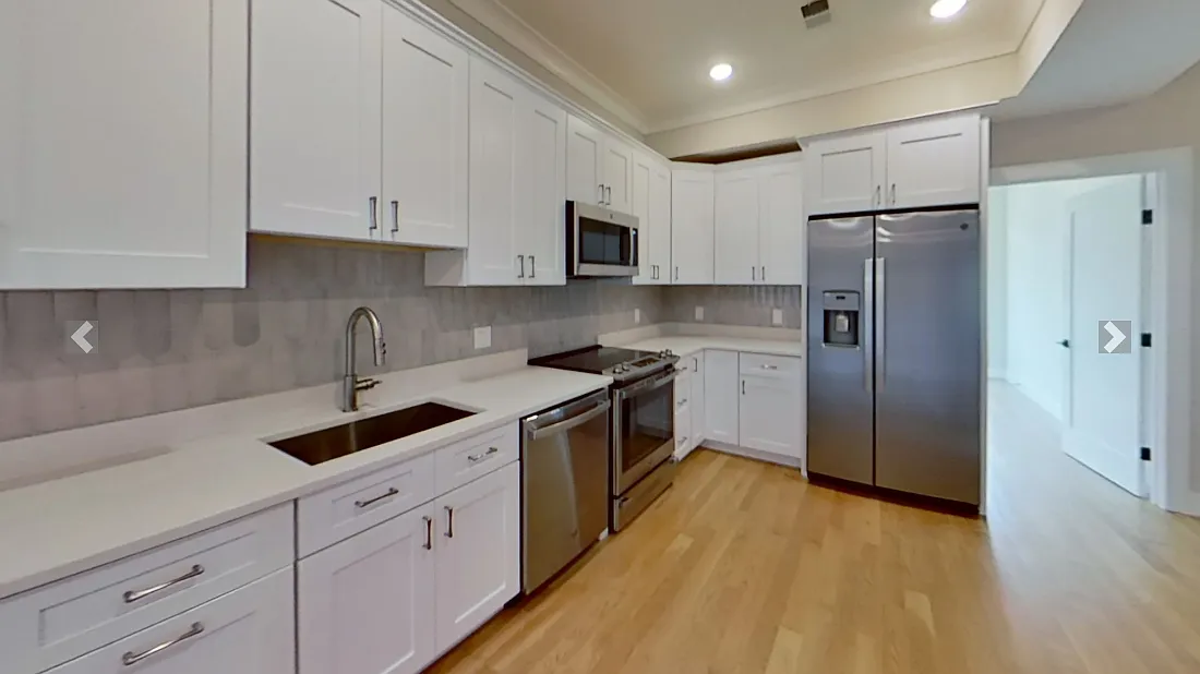 2 bed, 800 sqft, $3,695 — Photo 1