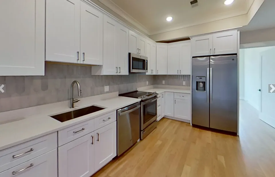 104-106 Warren St #3L