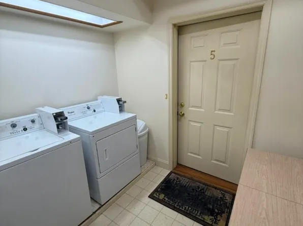 318 Liberty St APT 1/2-5, Morris, IL 60450