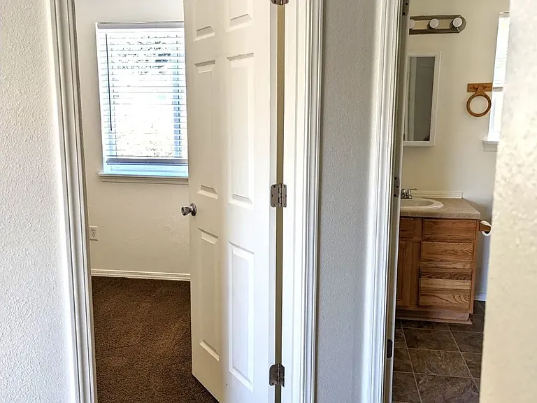 436 Norway St NE — Photo 6