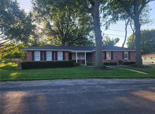 606 Ellen St, Wellington, MO 64097