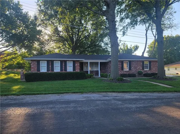 606 Ellen St, Wellington, MO 64097