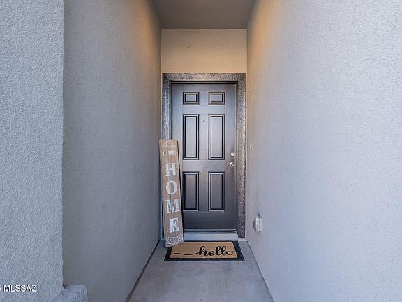 4th image of 901 W Calle Falerno