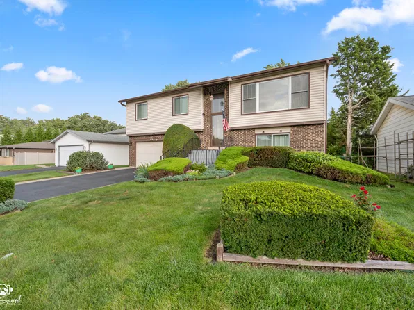 635 N Rumple Ln, Addison, IL 60101