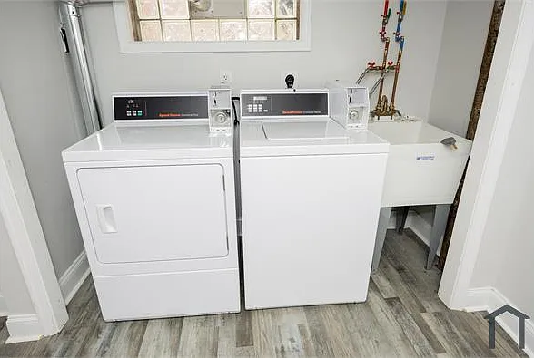 906 E Vernon Rd #1 — Photo 22