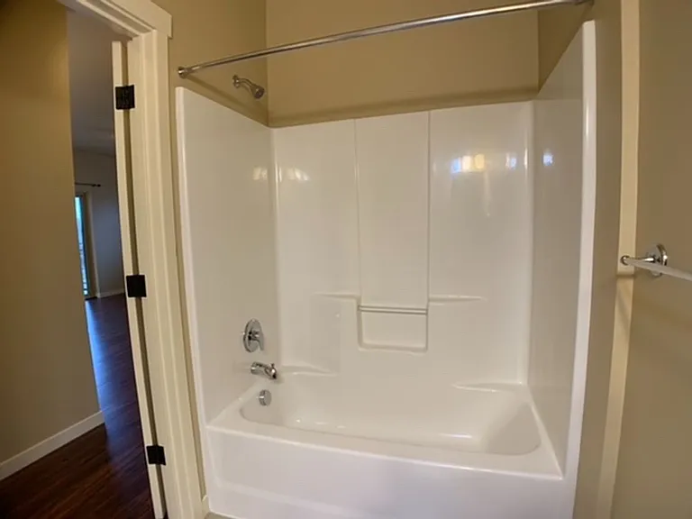 13905 SW Meridian St #310 — Photo 22