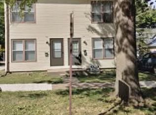 511 1/2 W 8th St #511-1/2, Cedar Falls, IA 50613