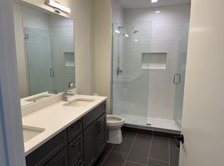 3001 N Southport Ave #304, Chicago, IL 60657