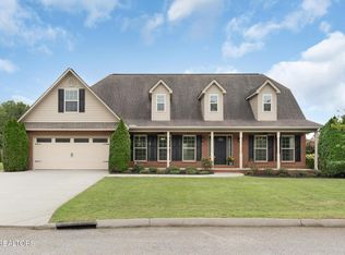 932 Biscayne Dr, Lenoir City, TN 37771