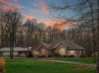 5611 Big Four Rd, Clay City, IL 62824