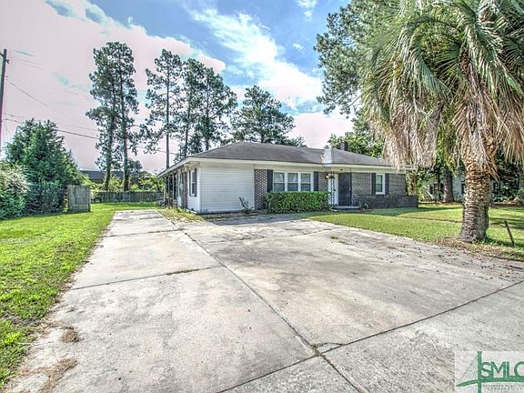 5th image of 100 Chatham Villa Dr