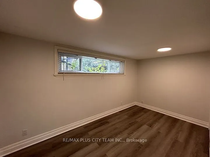 223 Warden Wilson Ave #BASEMENT — Photo 8