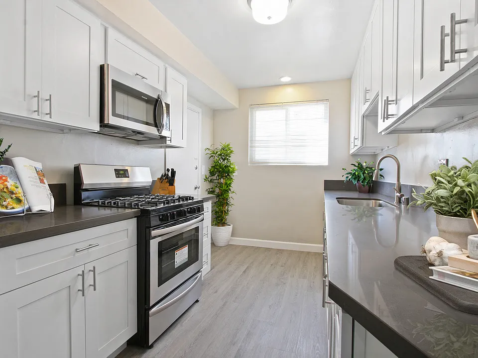 Levering Apartments