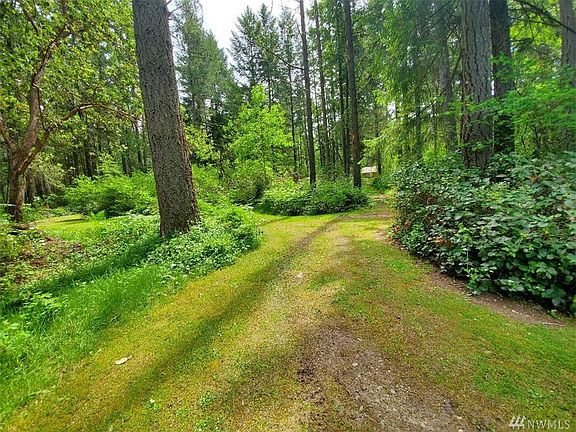3rd image of 12013 Island Dr