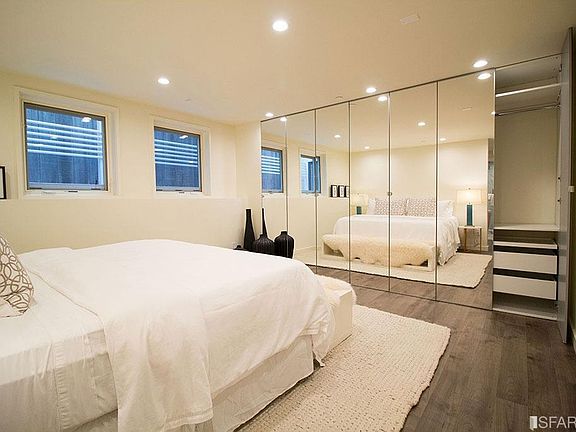 3rd image of 1633 Washington St #3