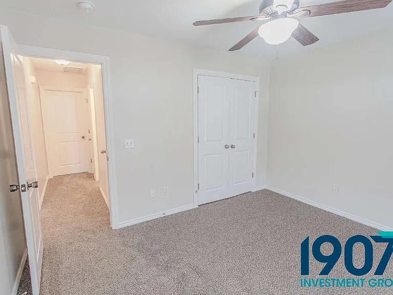 1540 N Santa Fe Ave — Photo 23