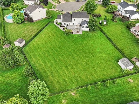3rd image of 12530 Lineage Cir NW