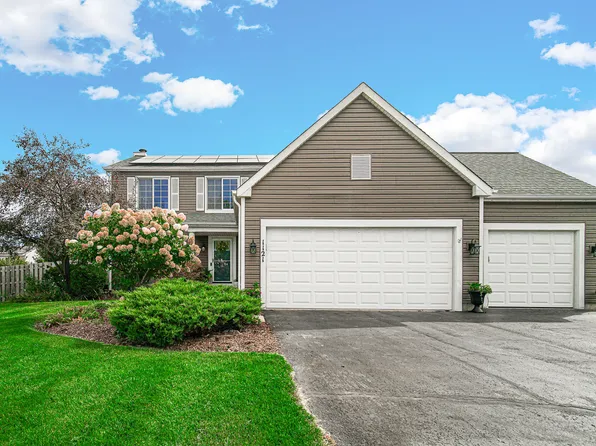 1121 Millcreek Ln, Algonquin, IL 60102