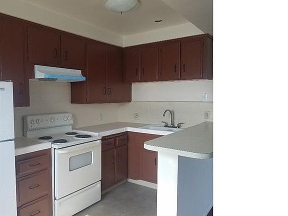 3rd image of 222 W Kelso St #6