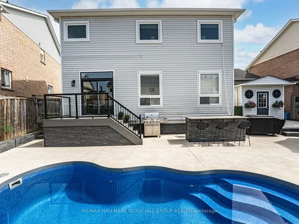 20 The Queensway, Barrie, ON L4M 7H6