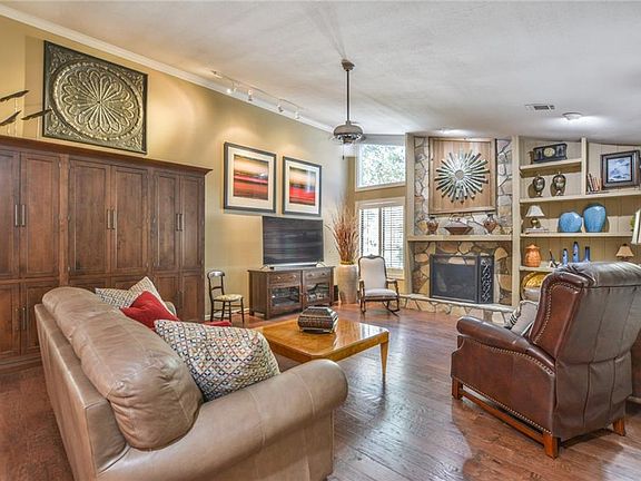 5th image of 1488 Old Hunters Lake Dr