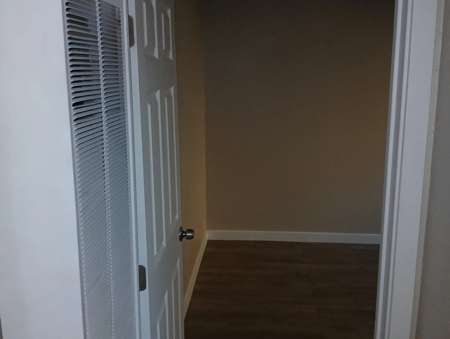 3 bed, 1200 sqft, $2,295 — Photo 4