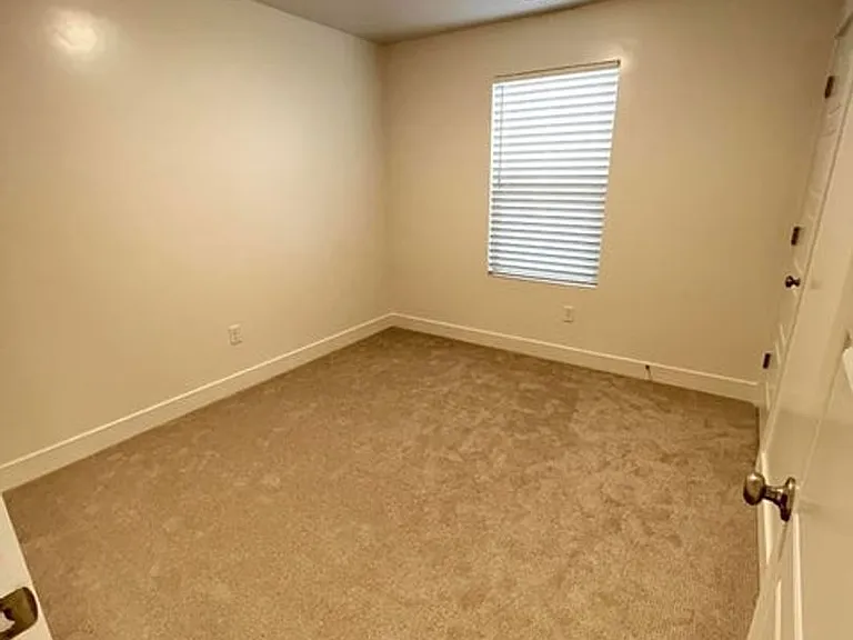 5924 S Aragorn Ln — Photo 15
