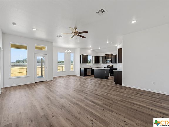 3rd image of 3441 Llano Alto Cir