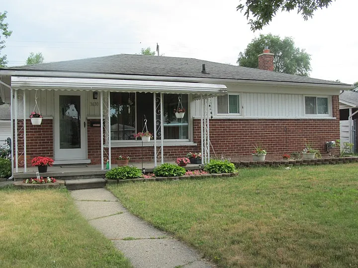 3630 Garrick Ave photo 1