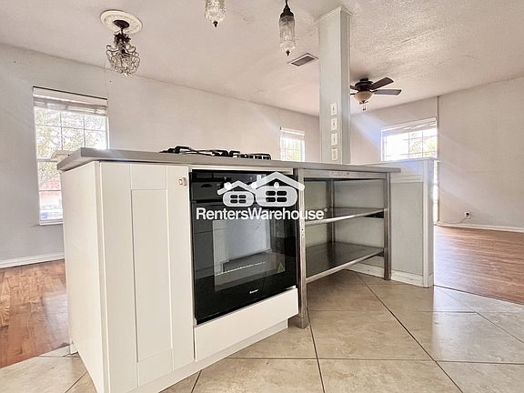 3rd image of 1207 W Alan Ave