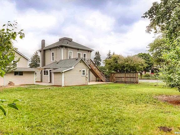 Generous backyard. It's fenced too!