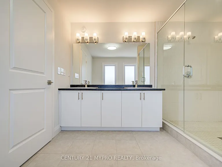 13 Lillys Ct — Photo 42