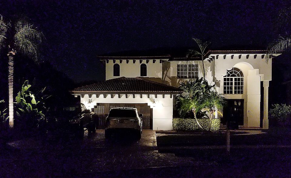 2nd image of 1565 SW 4th Cir