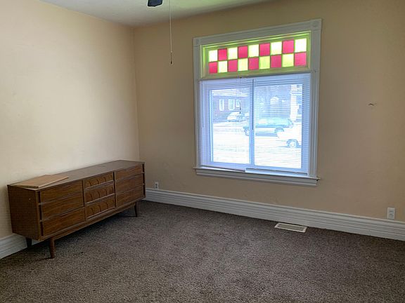 3rd image of 267 Euclid Ave