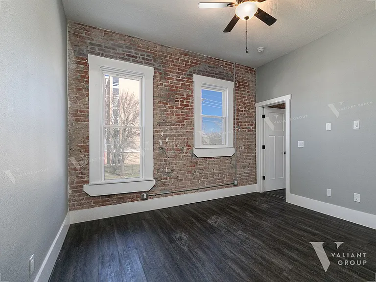 806 South Ave — Photo 38