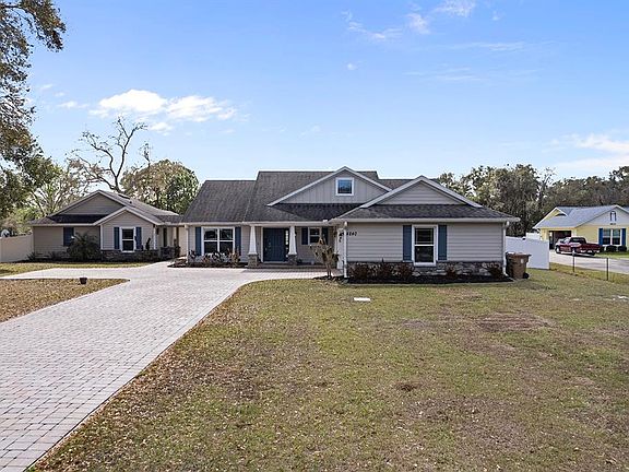 2nd image of 4840 Old Oak Trl