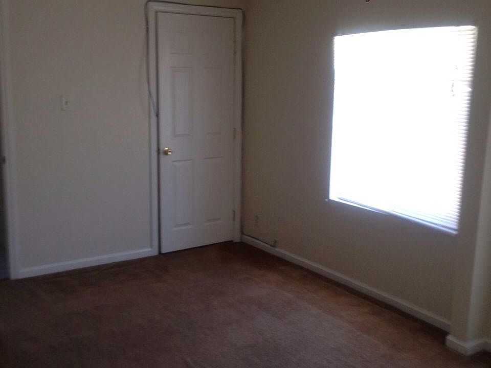 1st image of 1217 W 95th St