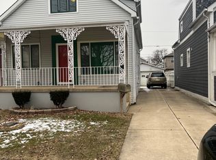 7640 W 66th St, Bedford Park, IL 60501