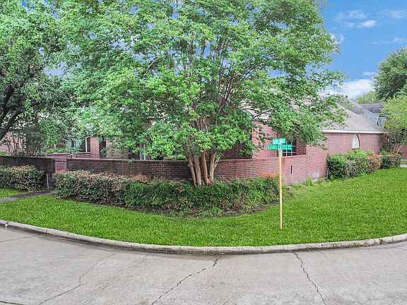 3rd image of 4727 Cashel Castle Dr