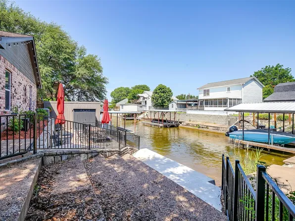 4522 Robin Ct, Granbury, TX 76049