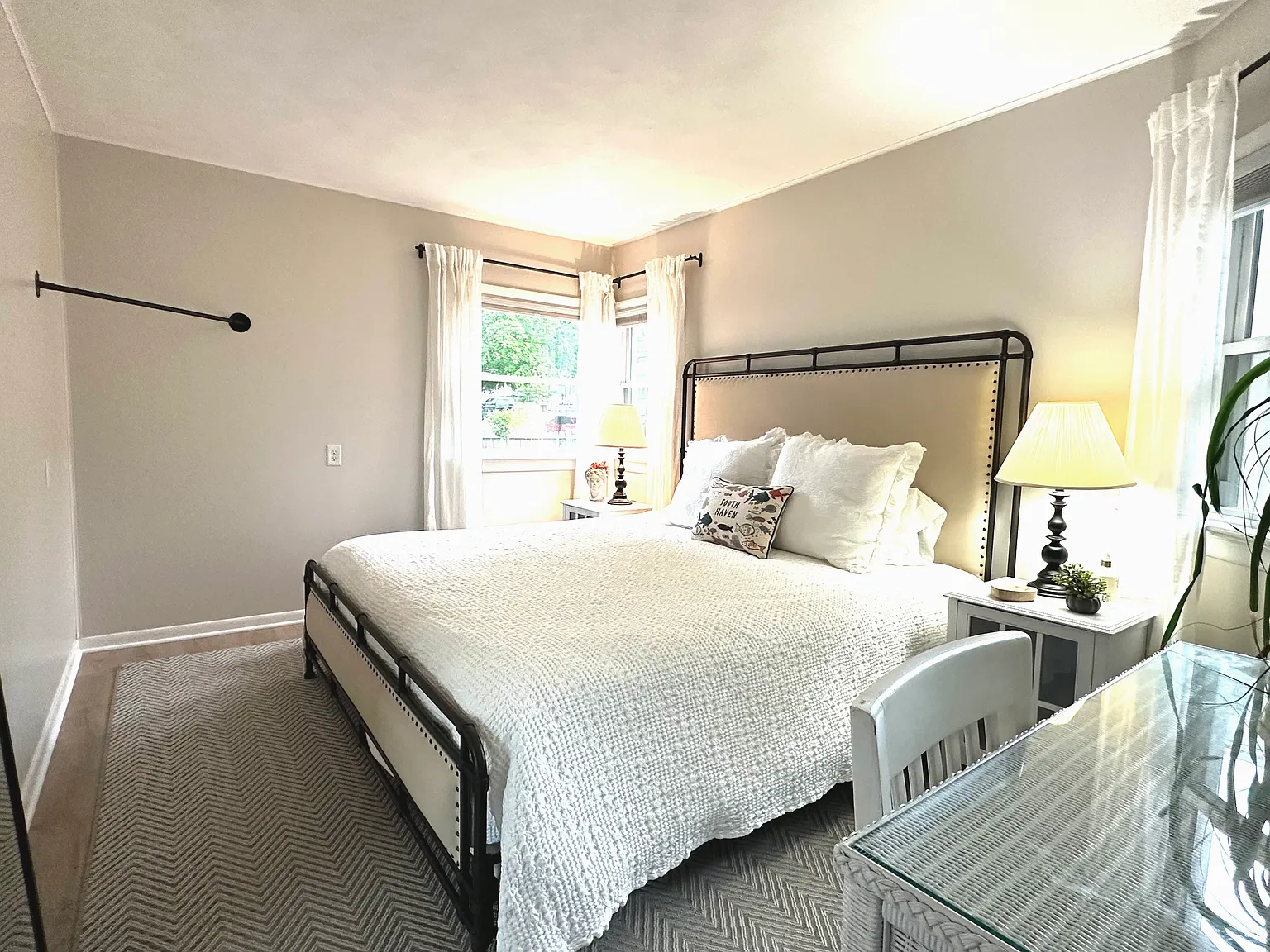 3 bed, 1600 sqft, $2,200 — Photo 3