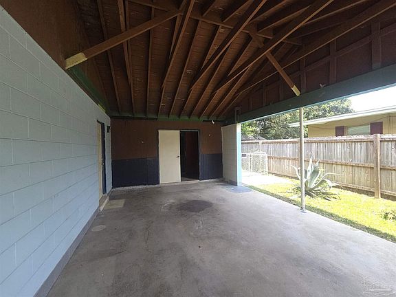 4th image of 820 Montclair Rd
