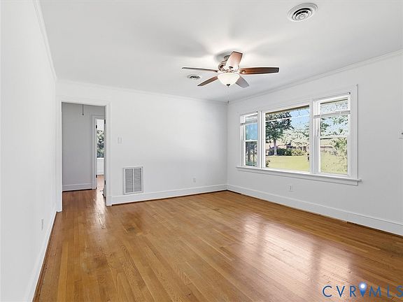 5th image of 2301 Raymond Ave