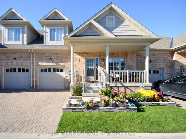 11 Alamode Rd #30, Brampton, ON L6R 3Z8