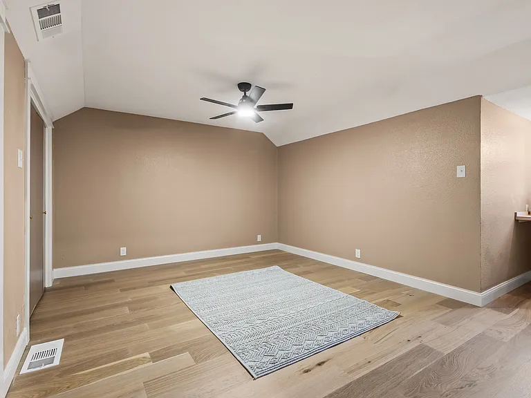 2214 Rex Cruse Dr — Photo 29